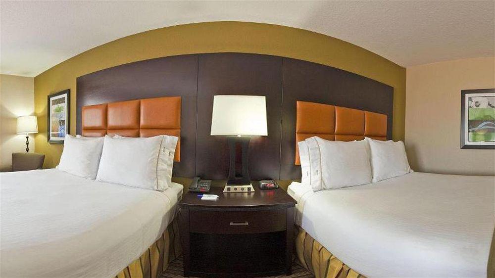 Holiday Inn Express Arlington Interstate 20 Parks Mall By Ihg Екстер'єр фото