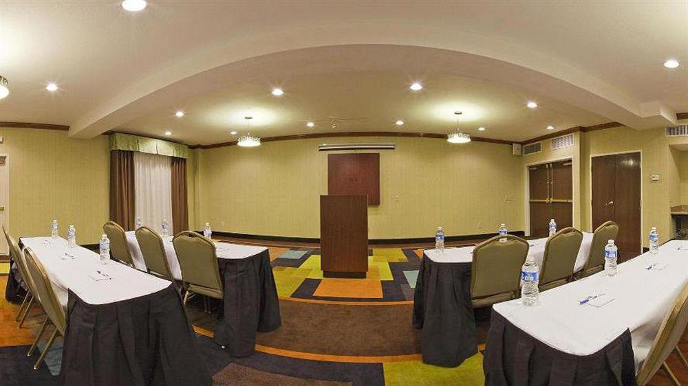 Holiday Inn Express Arlington Interstate 20 Parks Mall By Ihg Екстер'єр фото