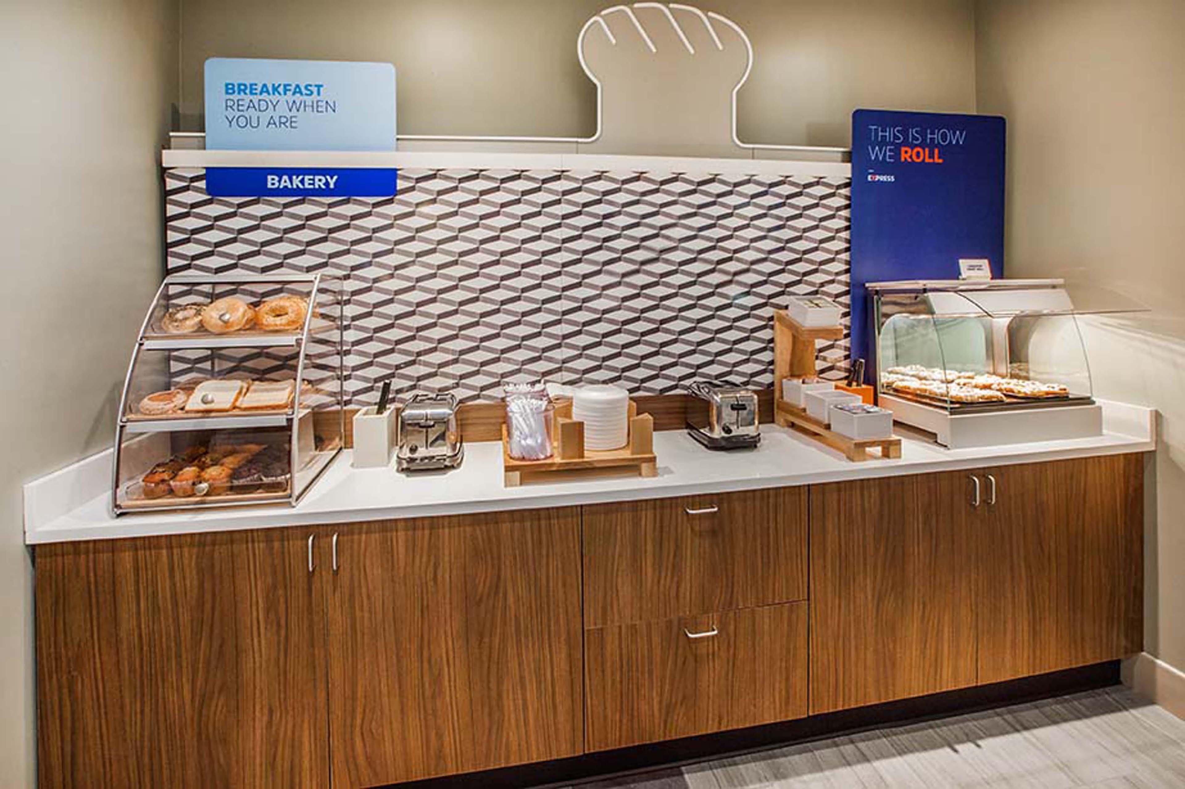 Holiday Inn Express Arlington Interstate 20 Parks Mall By Ihg Екстер'єр фото