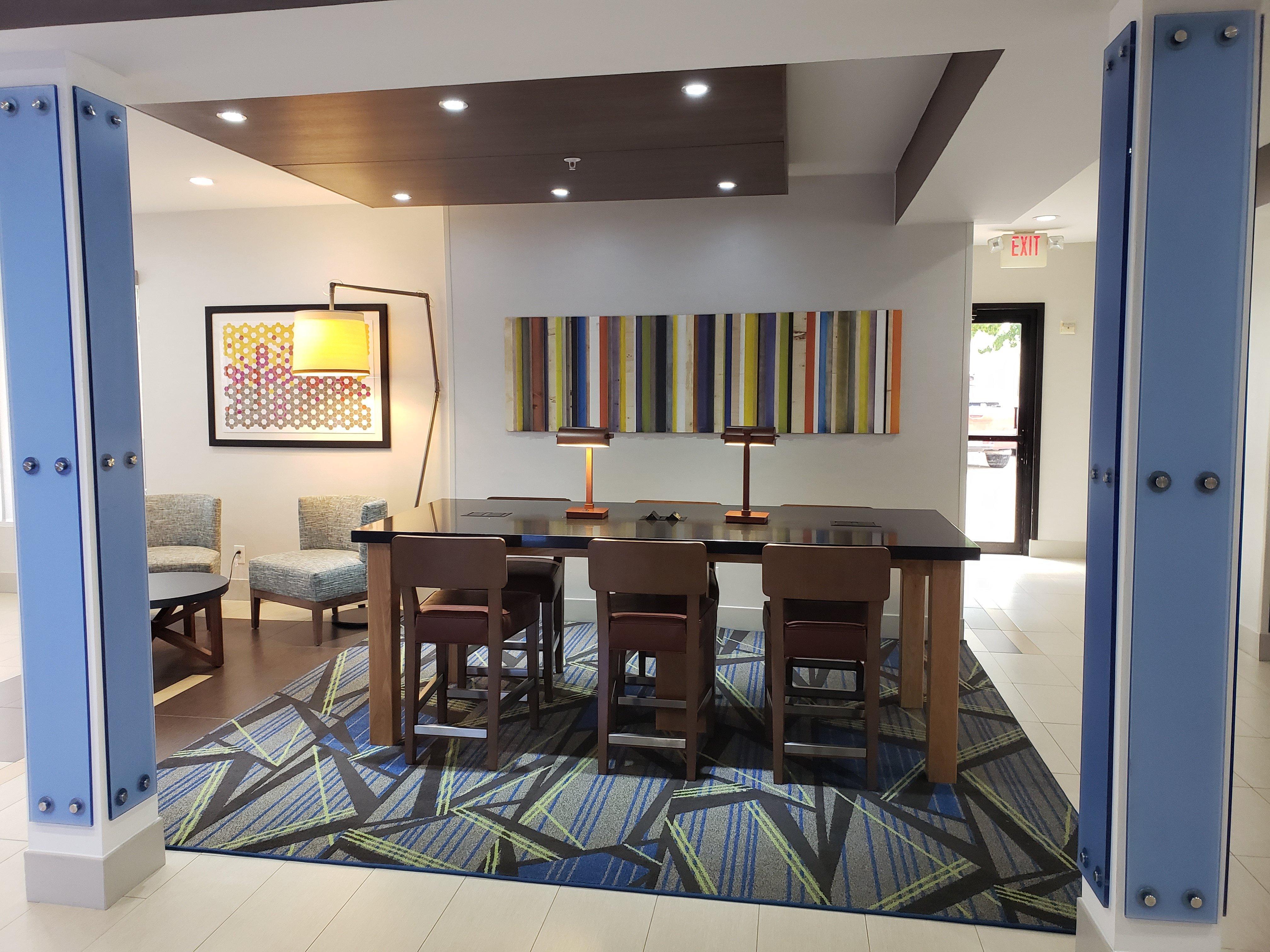 Holiday Inn Express Arlington Interstate 20 Parks Mall By Ihg Екстер'єр фото