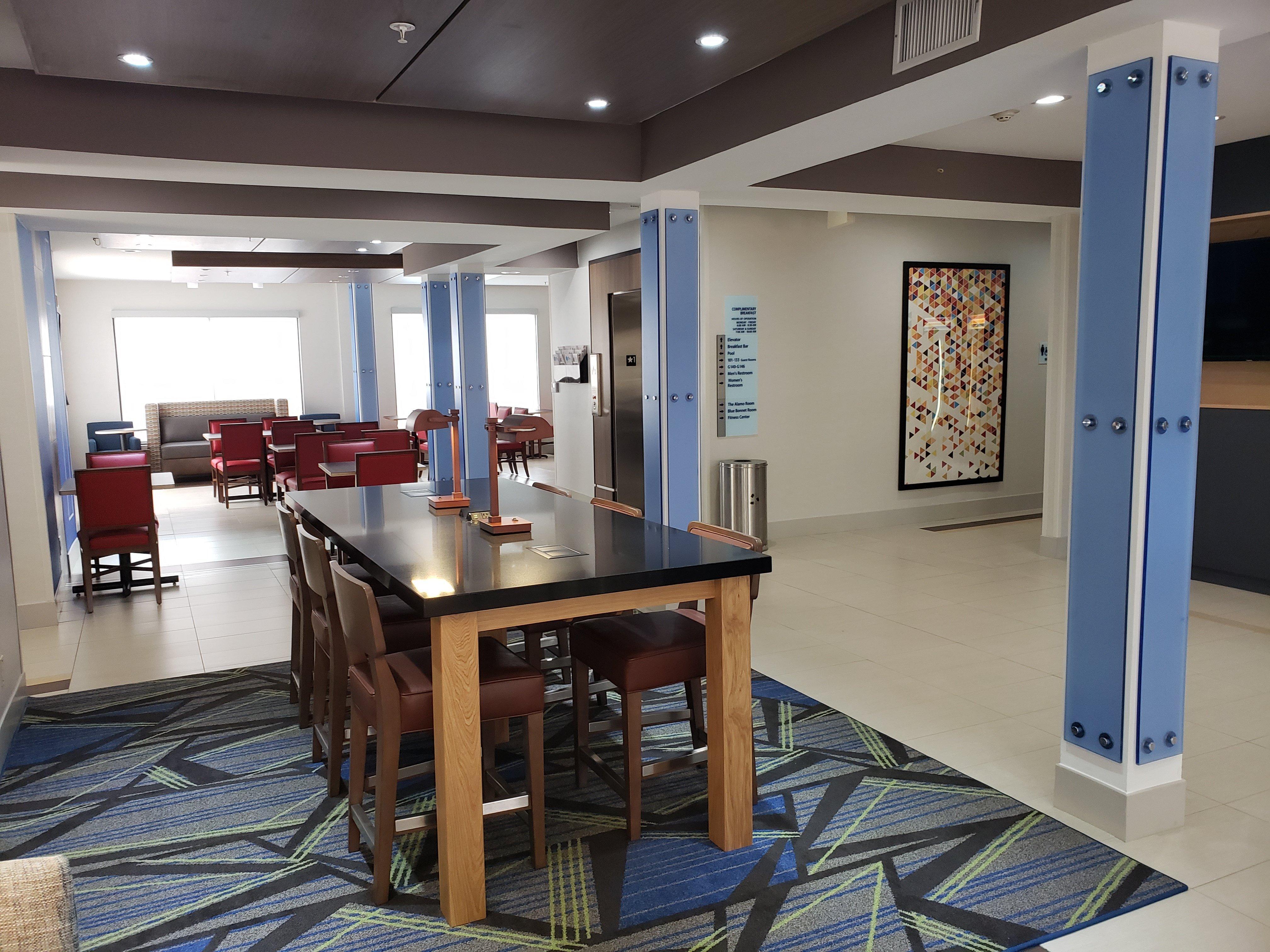 Holiday Inn Express Arlington Interstate 20 Parks Mall By Ihg Екстер'єр фото