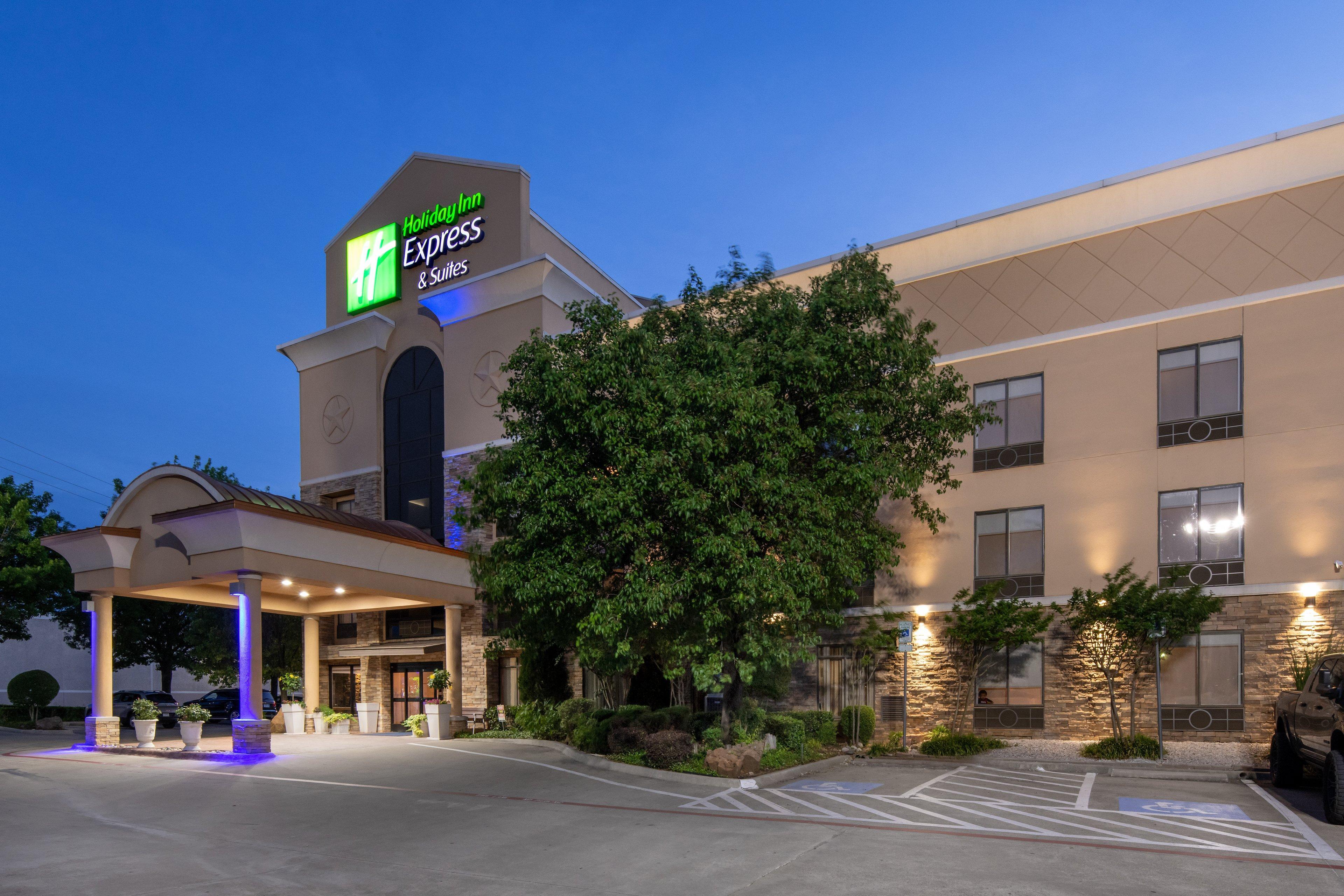 Holiday Inn Express Arlington Interstate 20 Parks Mall By Ihg Екстер'єр фото