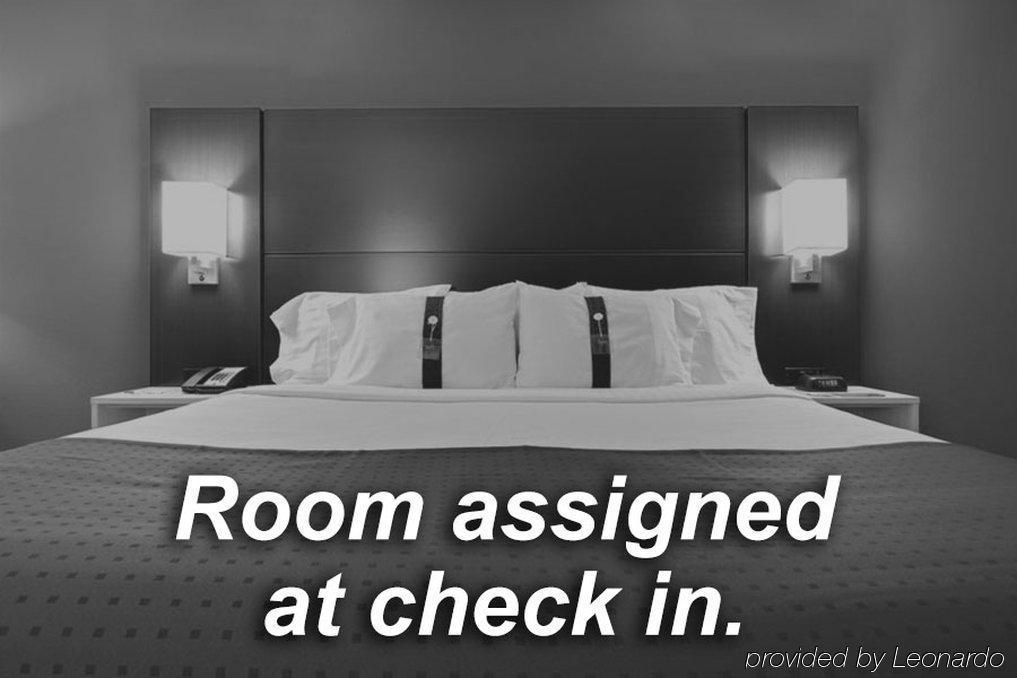 Holiday Inn Express Arlington Interstate 20 Parks Mall By Ihg Екстер'єр фото